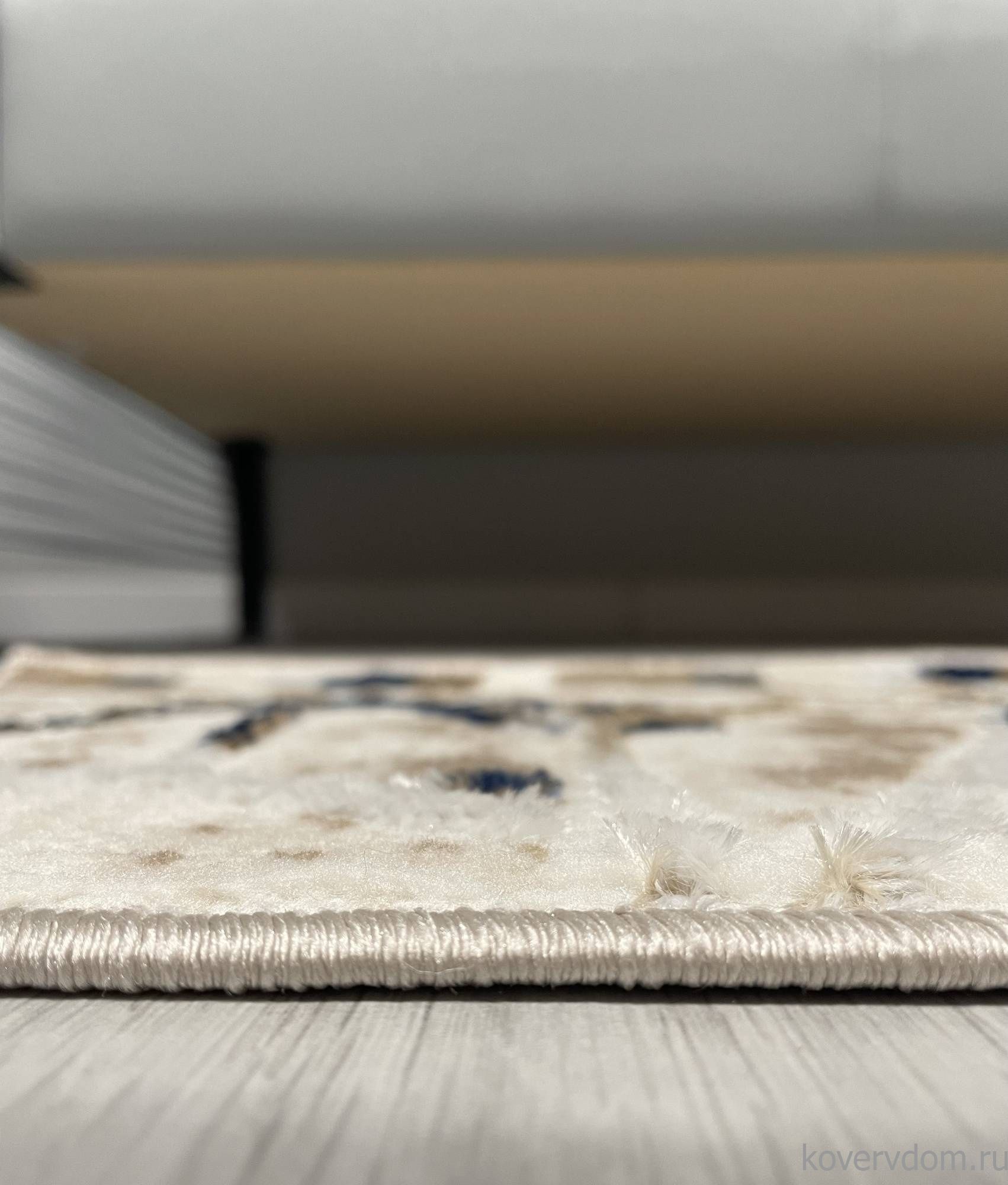 Ковер ANTEP O1702 630 CREAM / BLUE Ковер ANTEP O1702 630 CREAM / BLUE