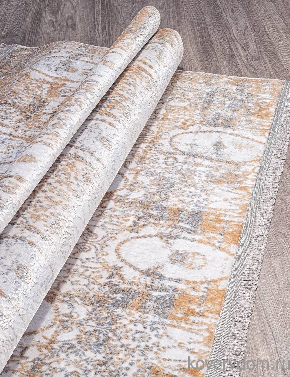 Ковер CAPRICE 8532 в дизайне